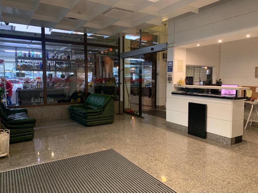 Hotel Chips Ferrol Нарон Экстерьер фото