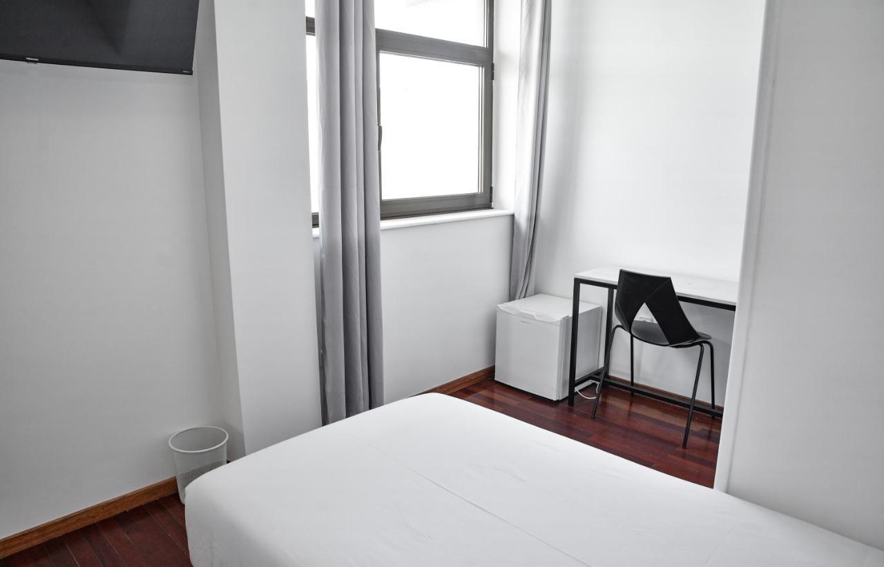 Hotel Chips Ferrol Нарон Экстерьер фото
