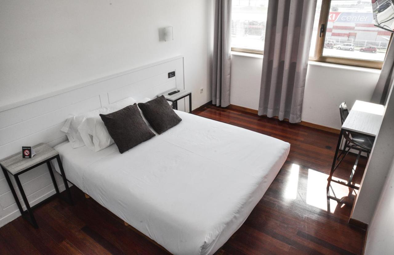 Hotel Chips Ferrol Нарон Экстерьер фото